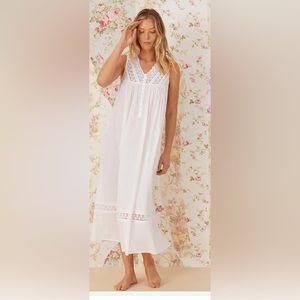 NWT Eileen West Nightgown